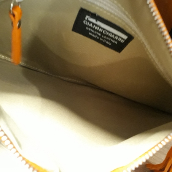 Gianni Chiarini Small Leather Zipper Wallet - Picture 2 of 6